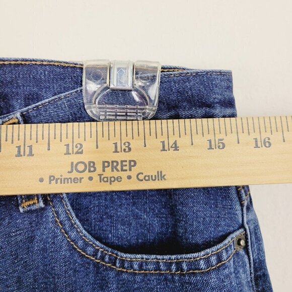 Vintage DKNY Sz 6 Women's Straight Jeans Med Wash Mid Rise Y2K No Stretch EUC - Picture 6 of 10